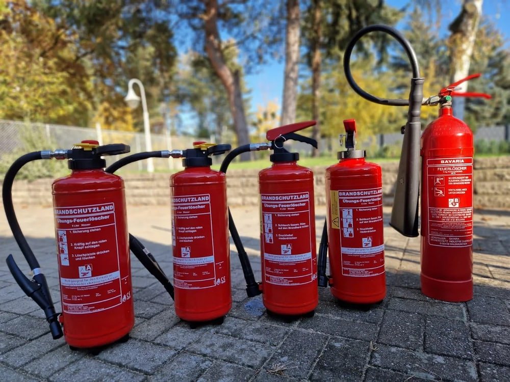 Übungs-Feuerlöscher für die praktische Löschübung